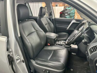 2019 Toyota Land Cruiser TZ-G
