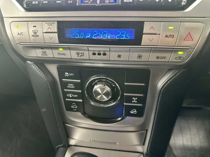 2019 Toyota Land Cruiser TZ-G
