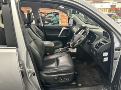 2019 Toyota Land Cruiser TZ-G