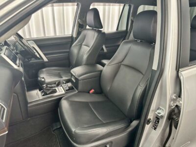 2019 Toyota Land Cruiser TZ-G