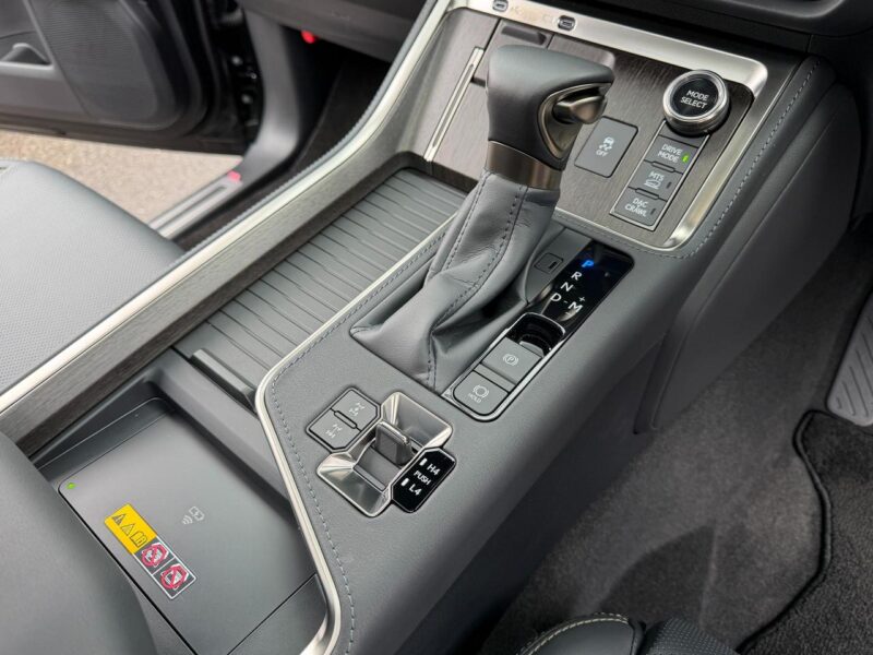 2025 LEXUS GX550 - VJA252W