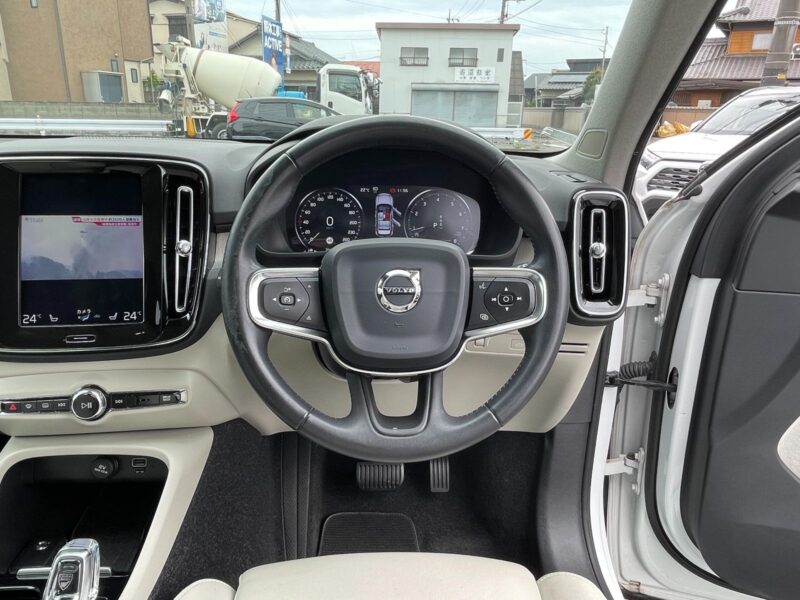 2019 Volvo XC40 T4 AWD Inscription