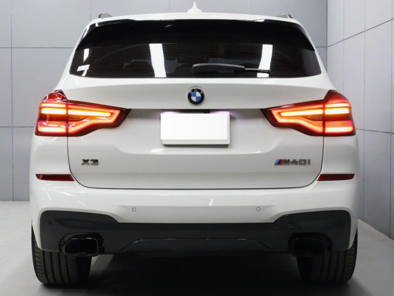 2021 BMW X3 M40i