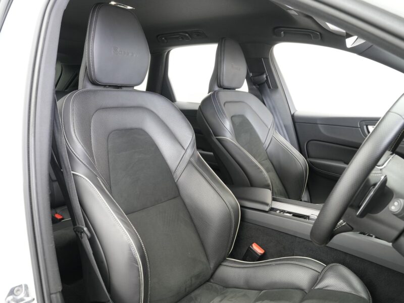 2019 VOLVO XC60 D4 AWD R-Design