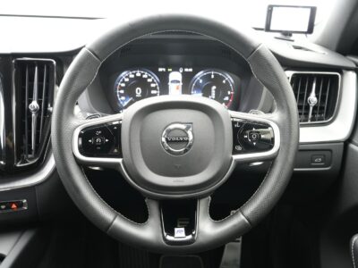2019 VOLVO XC60 D4 AWD R-Design