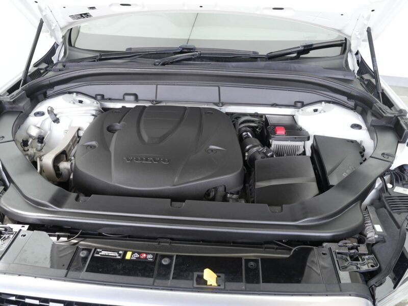 2019 VOLVO XC60 D4 AWD R-Design