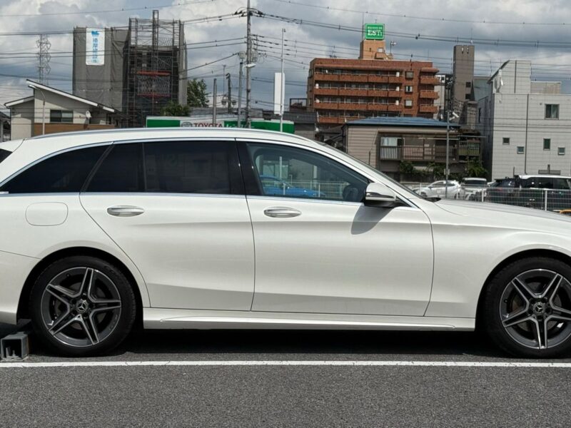2019 Mercedes Benz C200 Avantgarde AMG Line (Exclusive Leather Pkg)
