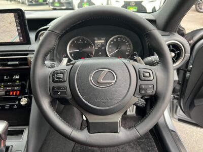 2021 LEXUS IS300