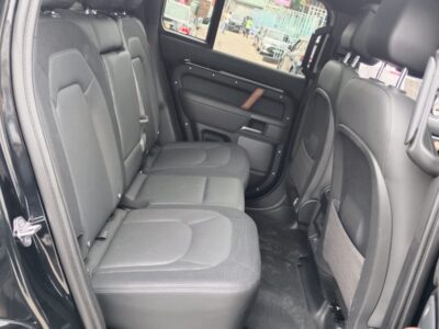 2022 Land Rover Defender 110S D300
