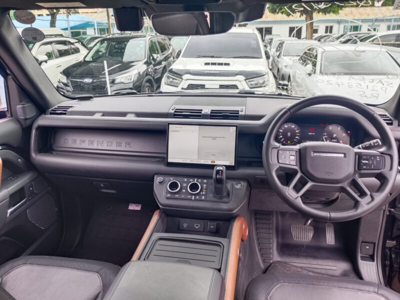 2022 Land Rover Defender 110S D300