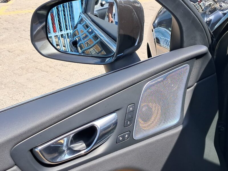 2019 Volvo XC60 T5 AWD Inscription