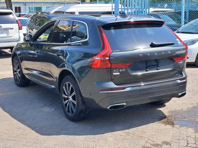 2019 Volvo XC60 T5 AWD Inscription