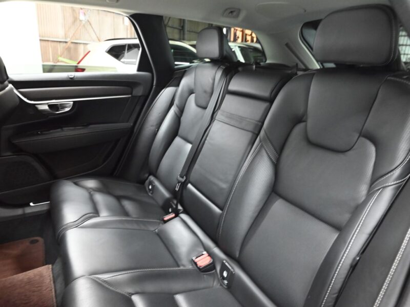 2019 Volvo V90 Cross Country T5 AWD Summum