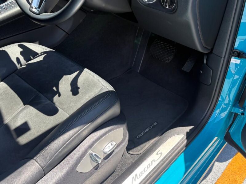 2020 Porsche Macan S