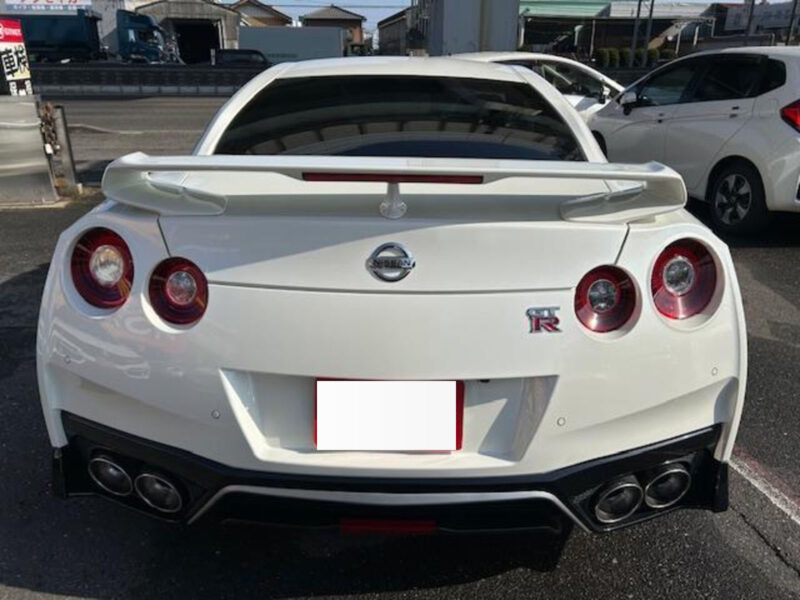 2019 Nissan GT-R Pure Edition