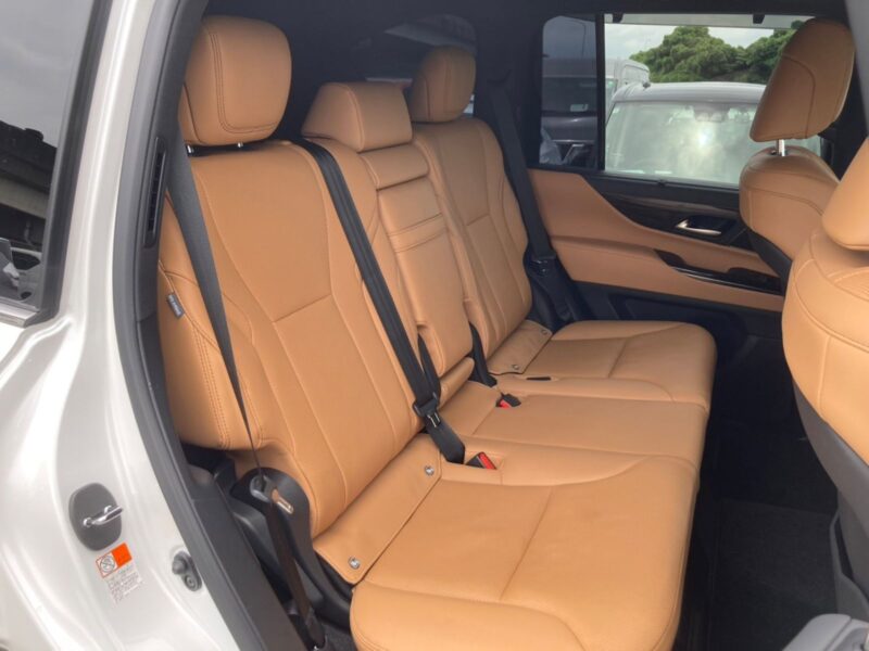 2023 LEXUS LX600