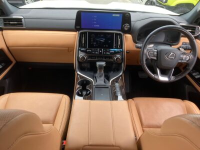 2023 LEXUS LX600