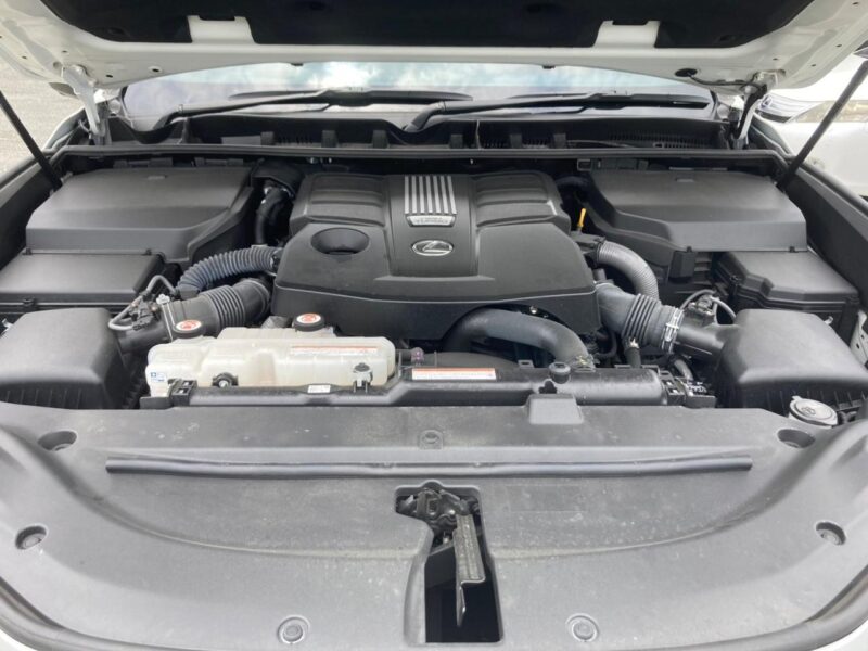 2023 LEXUS LX600