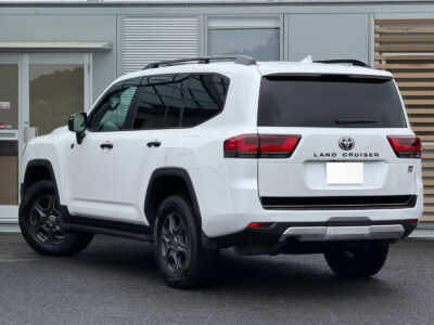 2023 Toyota Land Cruiser 300 3.5 GR Sport