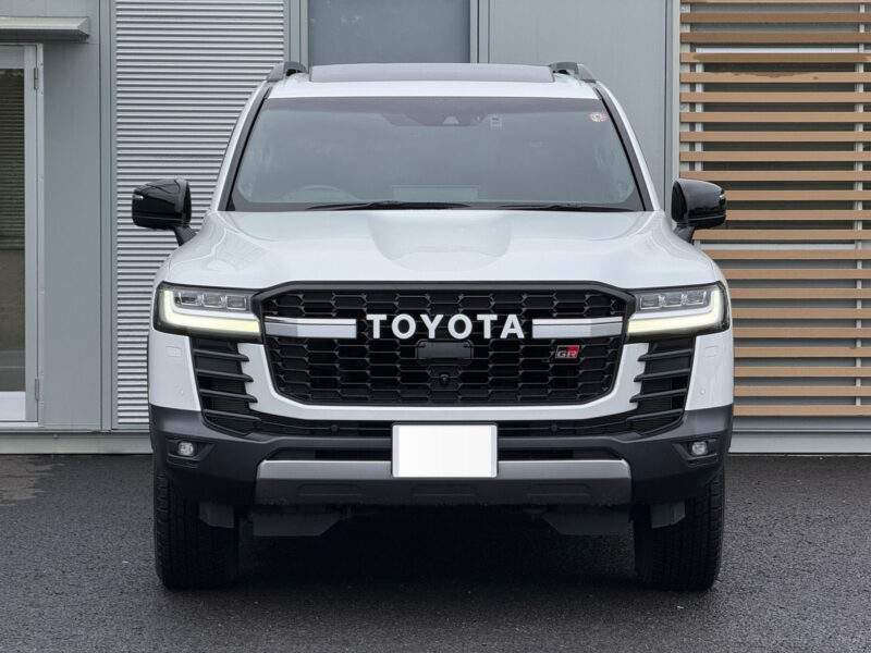 2023 Toyota Land Cruiser 300 3.5 GR Sport