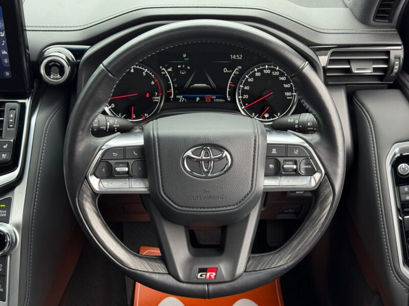 2023 Toyota Land Cruiser 300 3.5 GR Sport