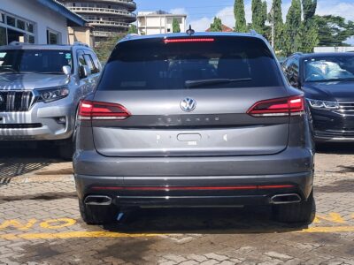 2018 Volkswagen Touareg 3.0 TDI V6 R-Line Tiptronic 4Motion