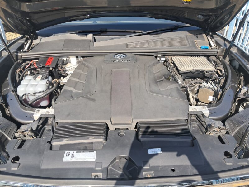 2018 Volkswagen Touareg 3.0 TDI V6 R-Line Tiptronic 4Motion