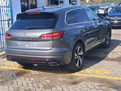 2018 Volkswagen Touareg 3.0 TDI V6 R-Line Tiptronic 4Motion