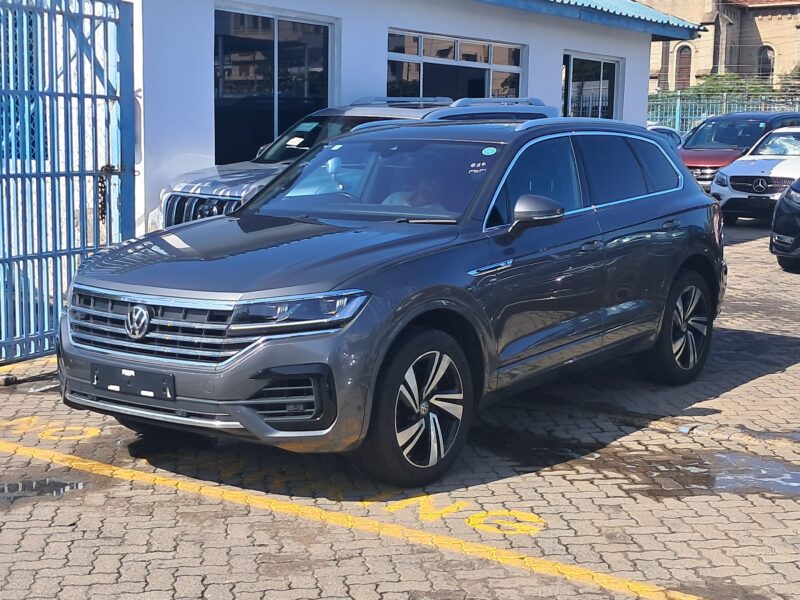 2018 Volkswagen Touareg 3.0 TDI V6 R-Line Tiptronic 4Motion
