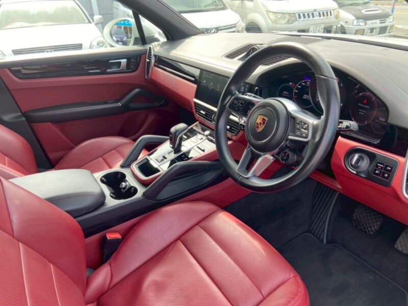 2020 Porsche Cayenne (E3K30A)