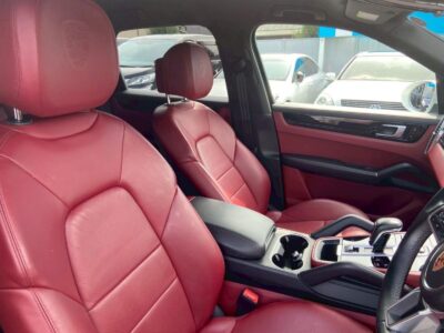 2020 Porsche Cayenne (E3K30A)