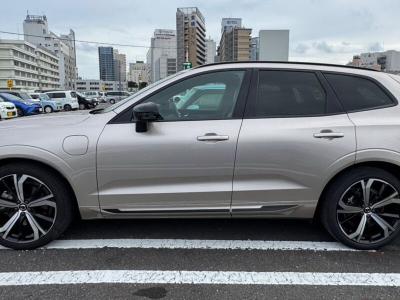 2022 VOLVO XC60 Recharge Ultimate T6 AWD Plug-In Hybrid