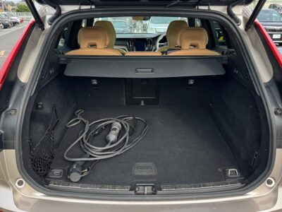 2022 VOLVO XC60 Recharge Ultimate T6 AWD Plug-In Hybrid