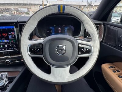 2022 VOLVO XC60 Recharge Ultimate T6 AWD Plug-In Hybrid