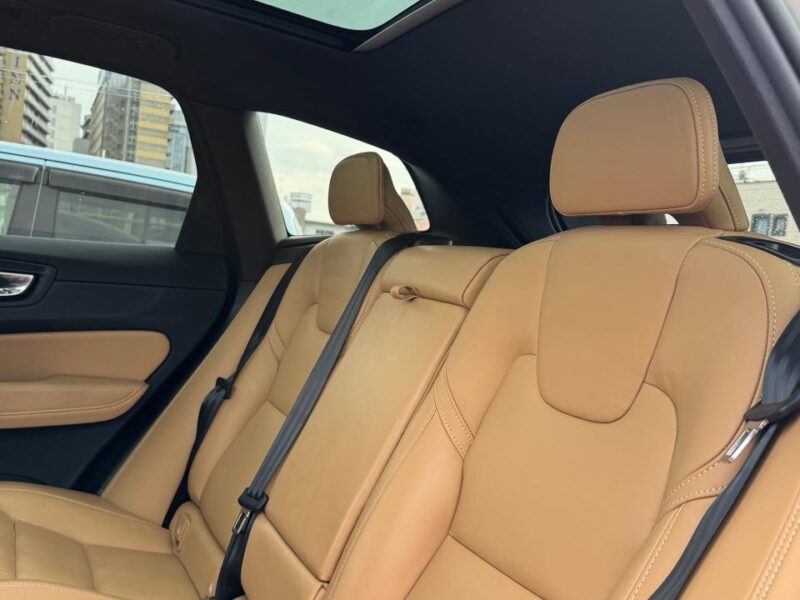 2022 VOLVO XC60 Recharge Ultimate T6 AWD Plug-In Hybrid