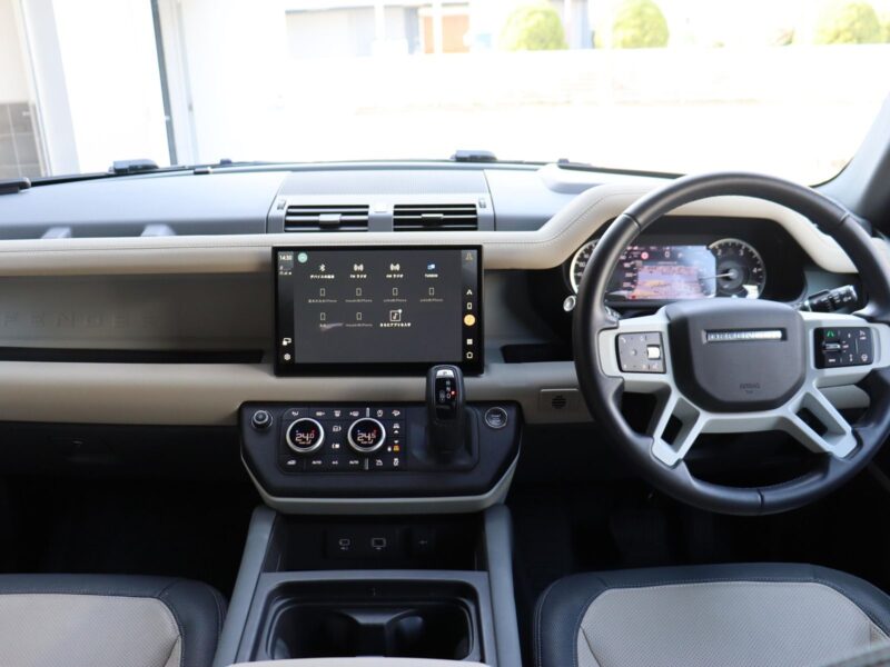 2023 Land Rover Defender 110X Dynamic Eastnor Edition 3.0L D300 (LE72WAB)