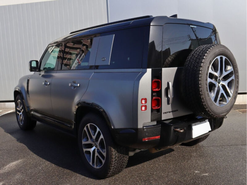 2023 Land Rover Defender 110X Dynamic Eastnor Edition 3.0L D300 (LE72WAB)