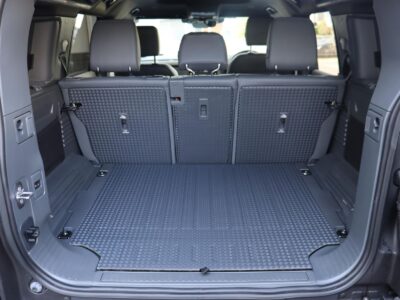 2023 Land Rover Defender 110X Dynamic Eastnor Edition 3.0L D300 (LE72WAB)