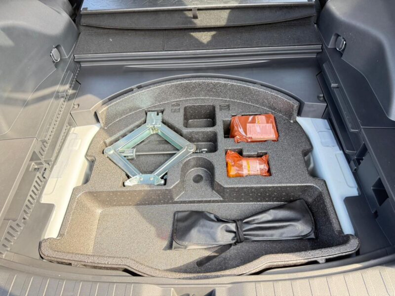 2019 Toyota Rav4 G Z Package (6BA-MXAA54)