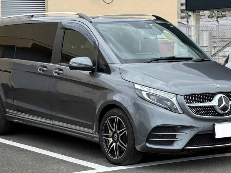 2023 Mercedes Benz V220d Avantgarde Extra Long AMG Line