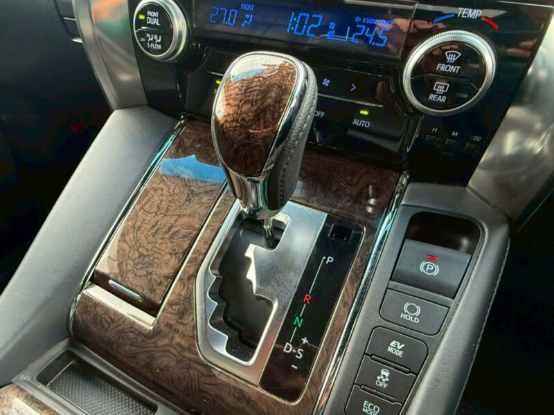 2020 Toyota Vellfire Hybrid 2.5 Executive Lounge Z E-Four (4WD)