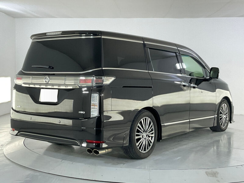 2019 Nissan Elgrand 350Highway Star Premium Urban Chrome (PE52)