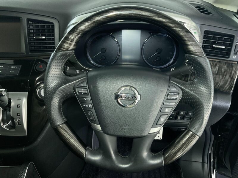 2019 Nissan Elgrand 350Highway Star Premium Urban Chrome (PE52)