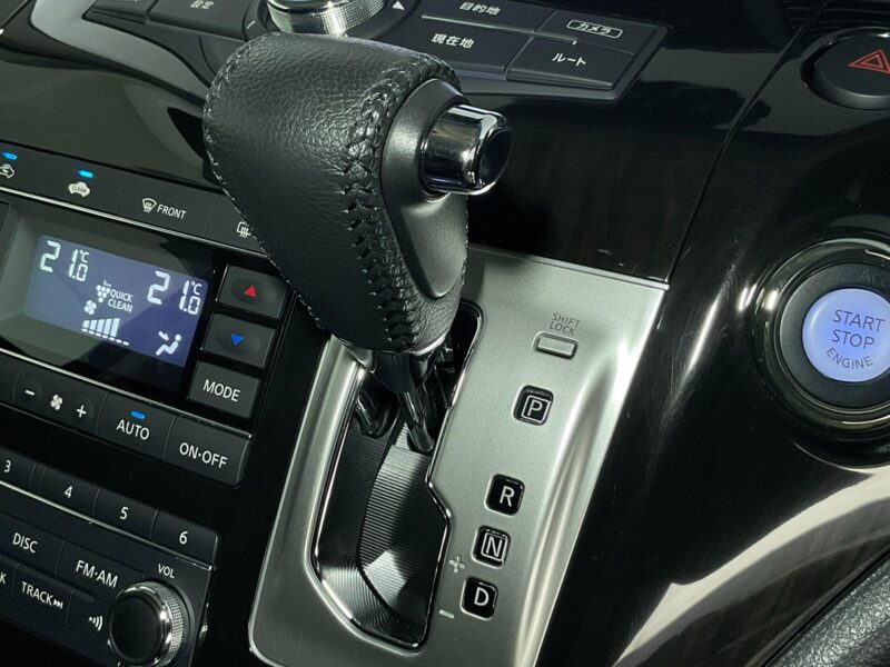 2019 Nissan Elgrand 350Highway Star Premium Urban Chrome (PE52)