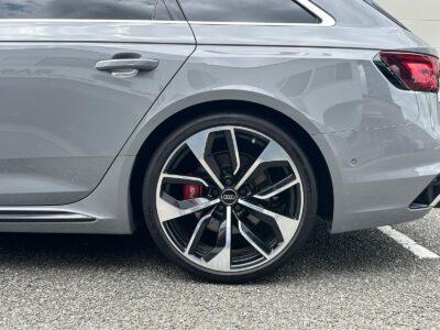 2020 AUDI RS4 Avant