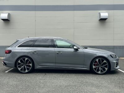 2020 AUDI RS4 Avant