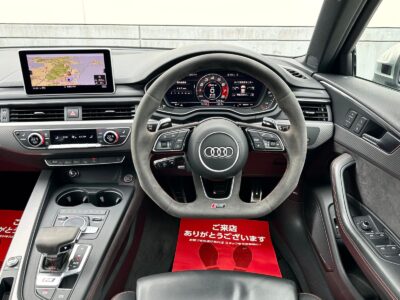 2020 AUDI RS4 Avant