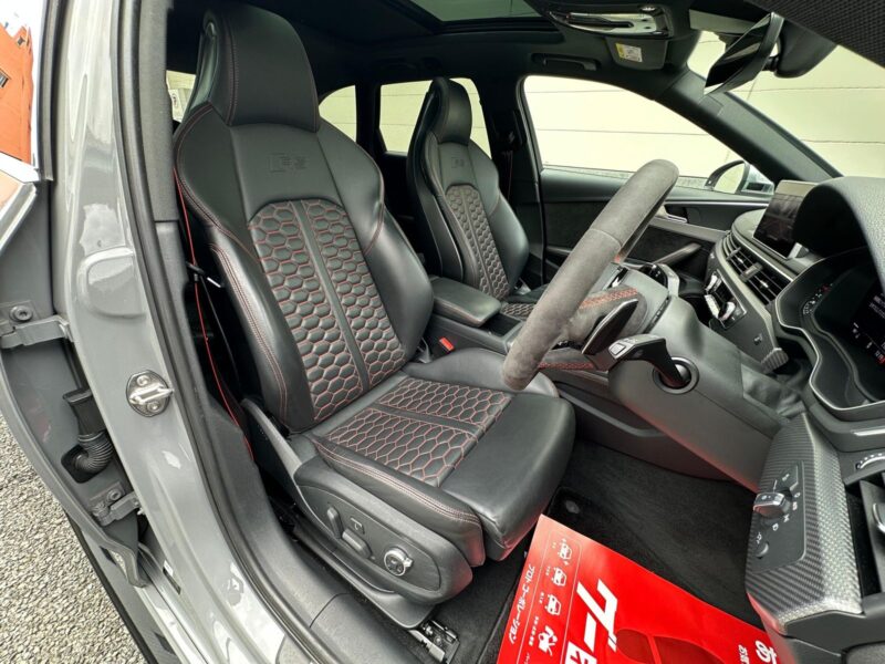 2020 AUDI RS4 Avant