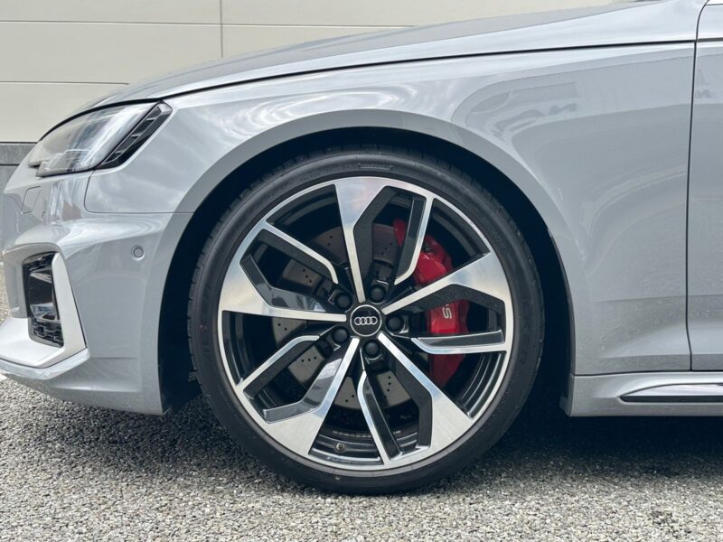2020 AUDI RS4 Avant