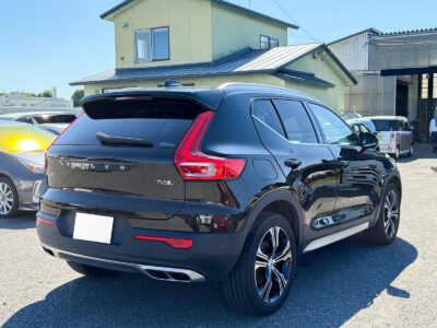 2019 VOLVO XC40 T4 AWD Momentum (XB420XC)